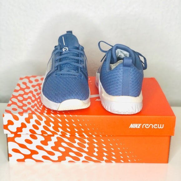 SOLD | Nike Renew In-Season TR 10 Training Shoe - Women's - Picture 3 of 5